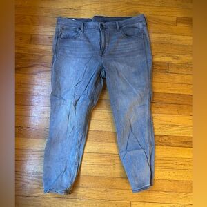 Brand New without Tags Gap vintage slim mid rise grey denim size 20